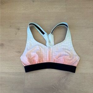 Lume Six Sports Bra